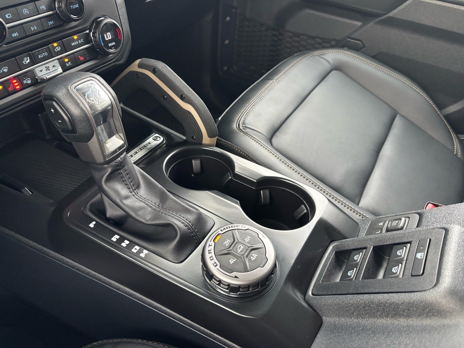 New 2026 Oxford White Ford Badlands® image 21
