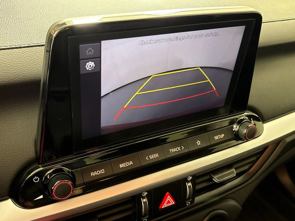 Used 2024 Red Kia LXS image 30