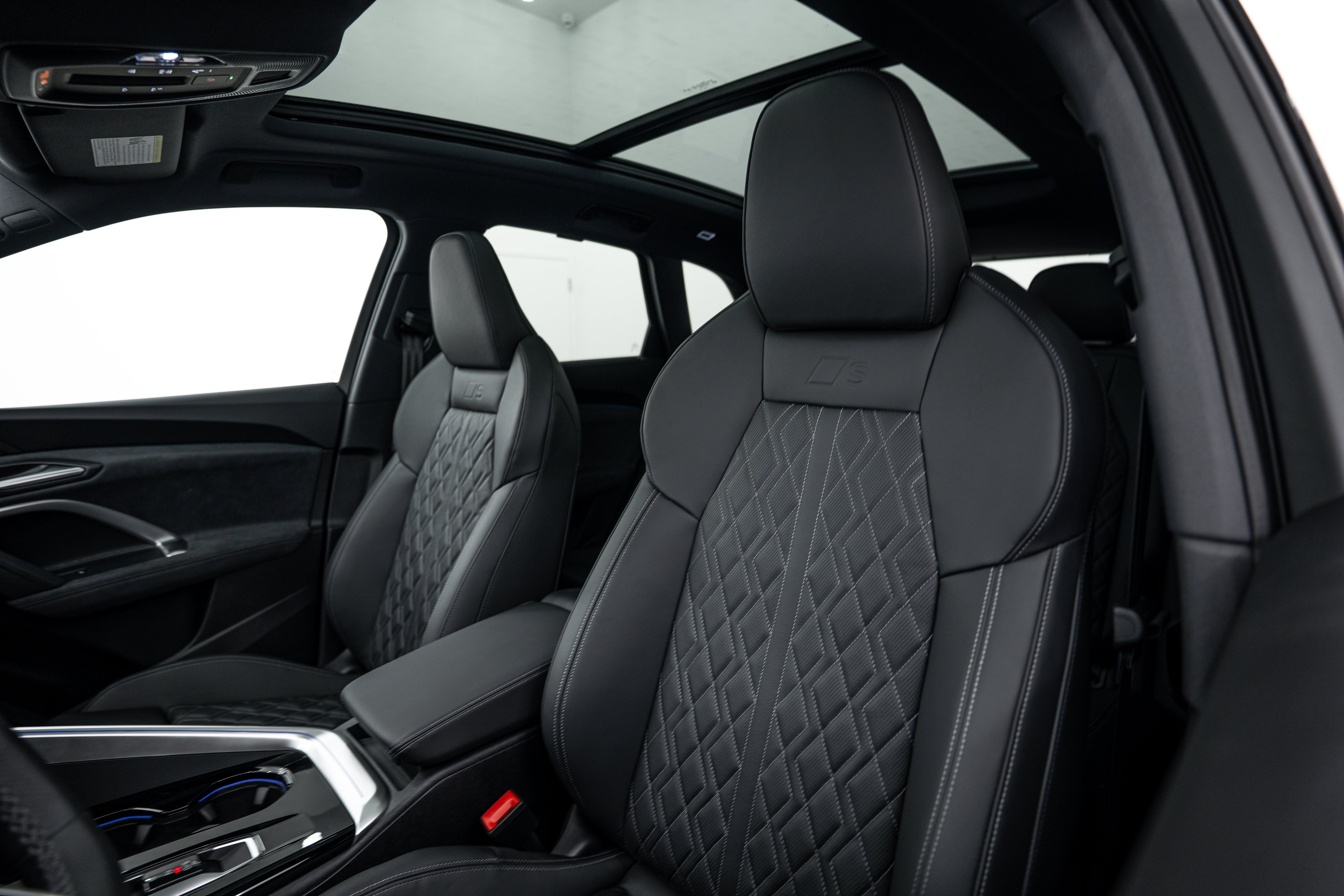 New 2026 Daytona Gray Audi Premium Plus image 15