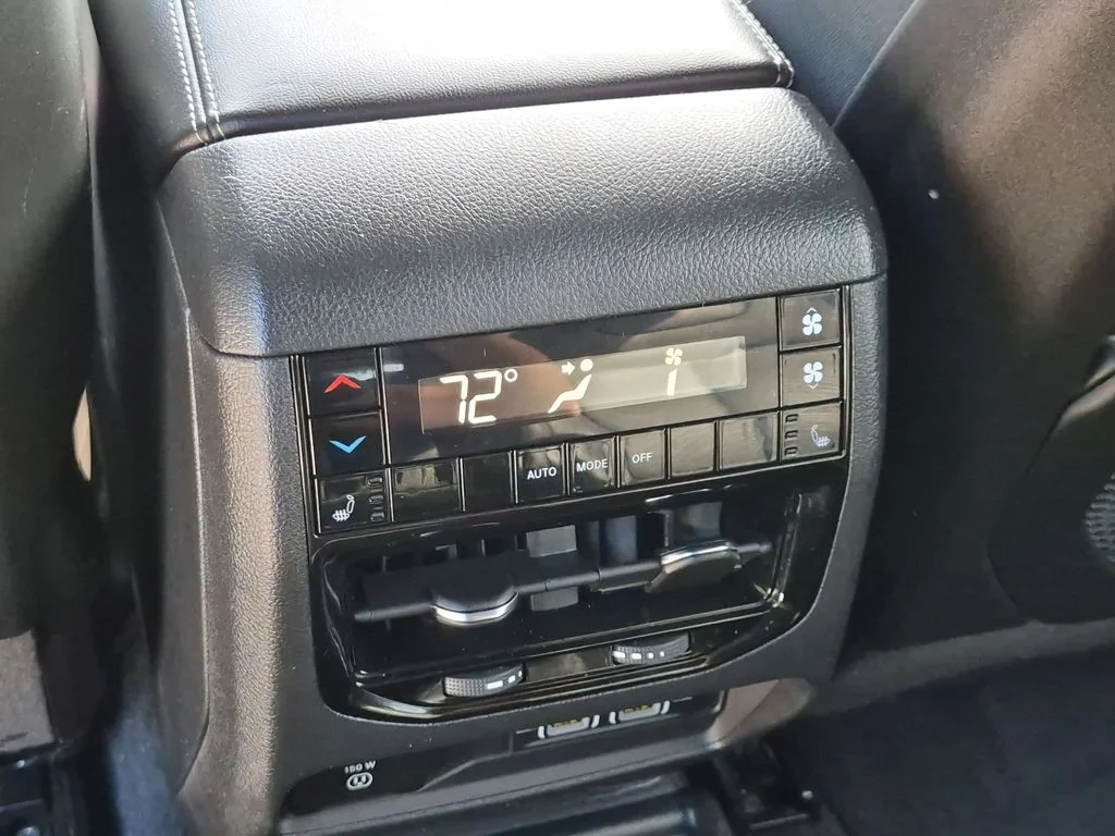 Used 2025 Silver Jeep Limited image 27