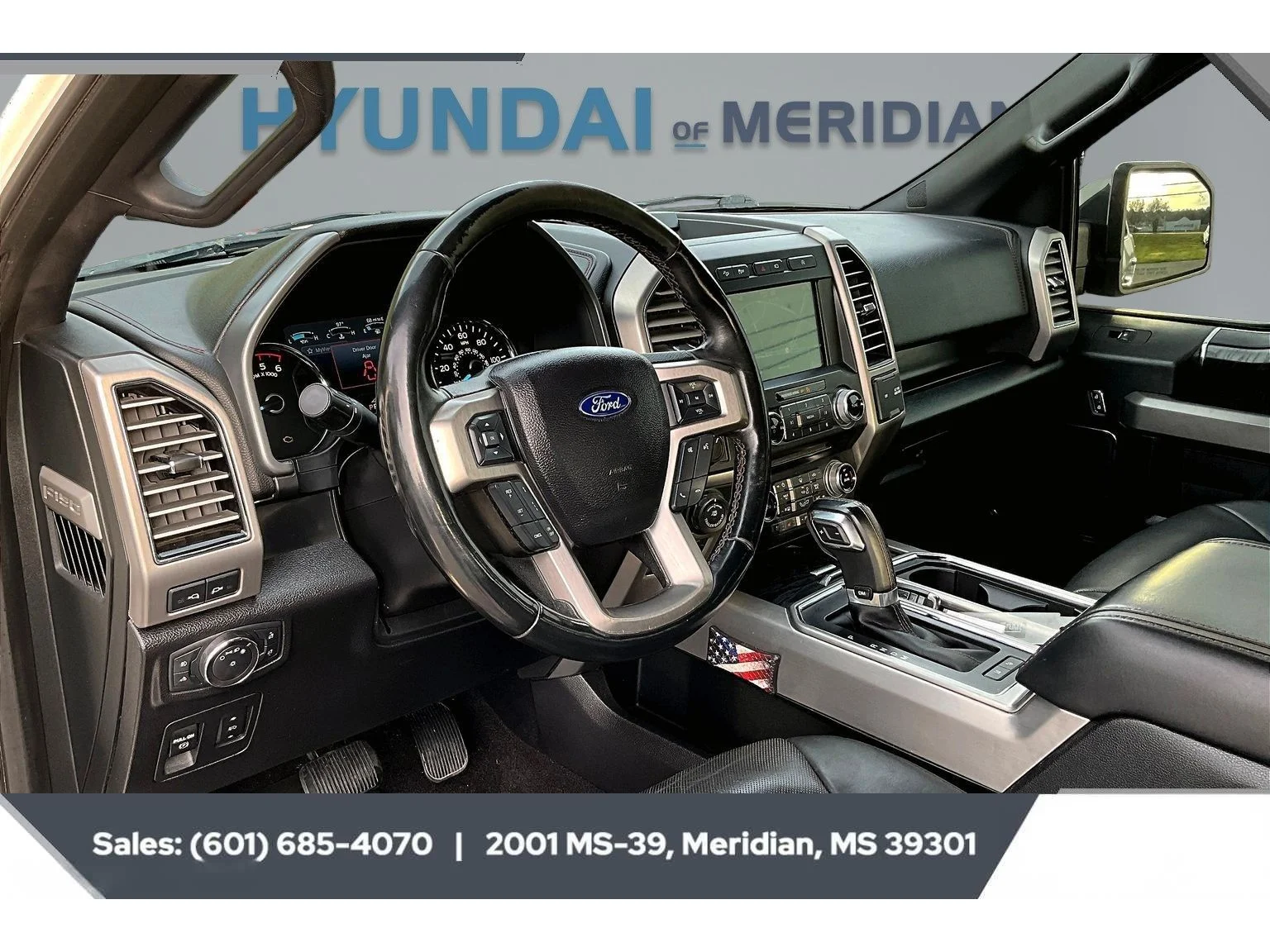 Used 2018 White Platinum Metallic Tri-Coat Ford Platinum image 12
