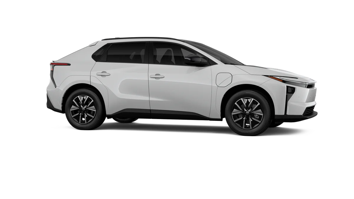 New 2026 Wind Chill Pearl Toyota XLE image 13