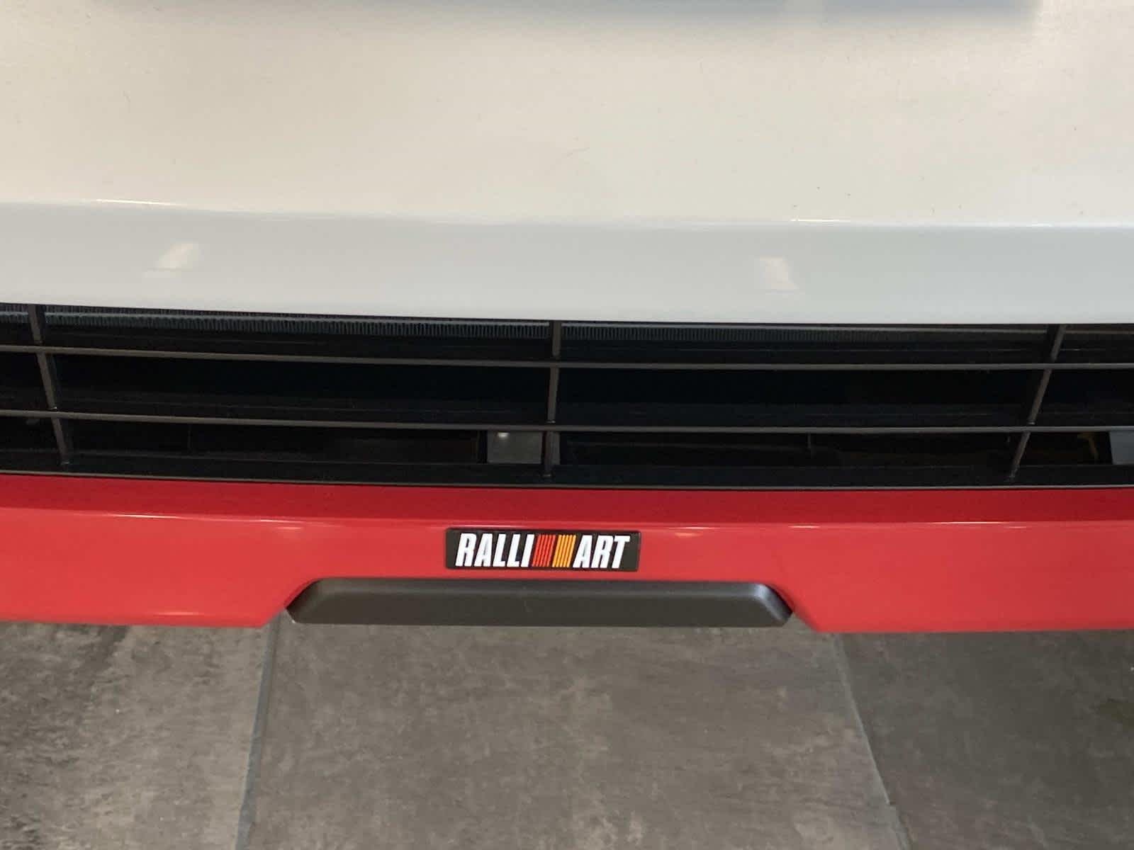 Used 2024 White Diamond Mitsubishi Ralliart image 20