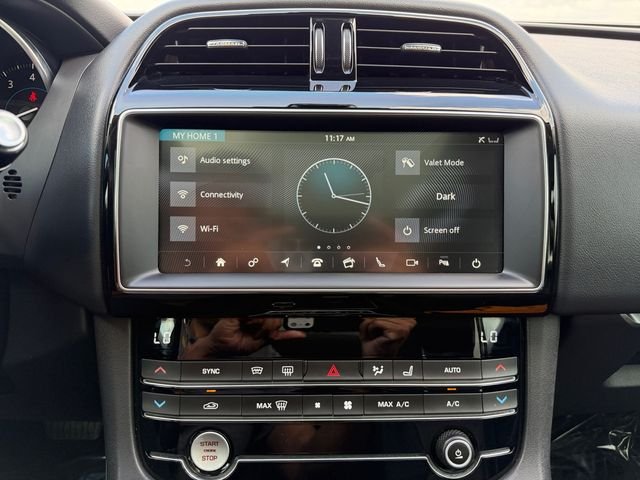 Used 2020  Jaguar 25t Premium image 20