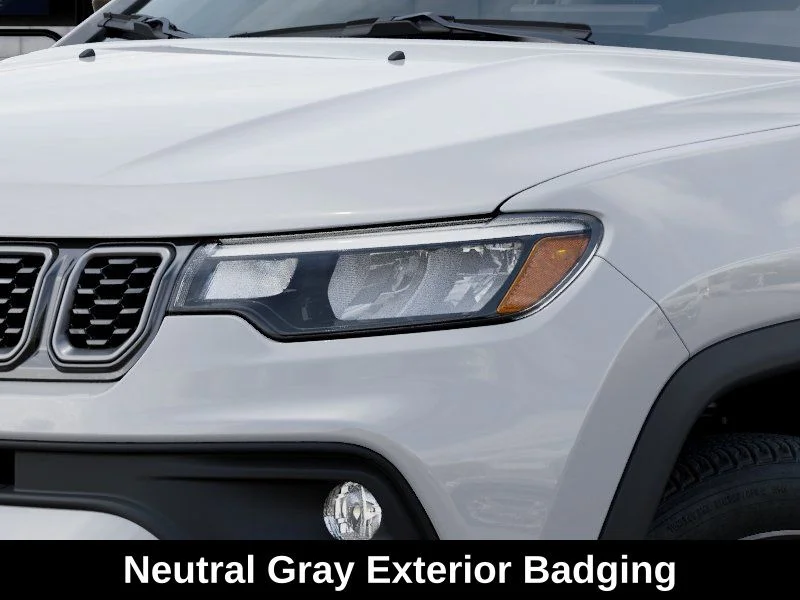 New 2026 Bright White Clear-Coat Exterior Paint Jeep Altitude image 10