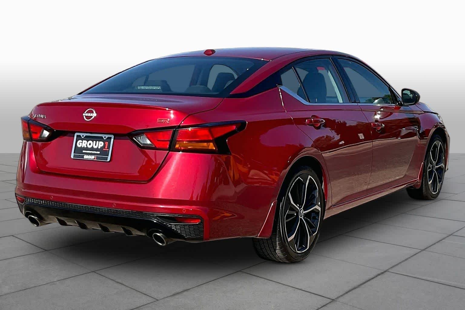 Used 2024 Scarlet Ember Nissan 2.5 SR image 12
