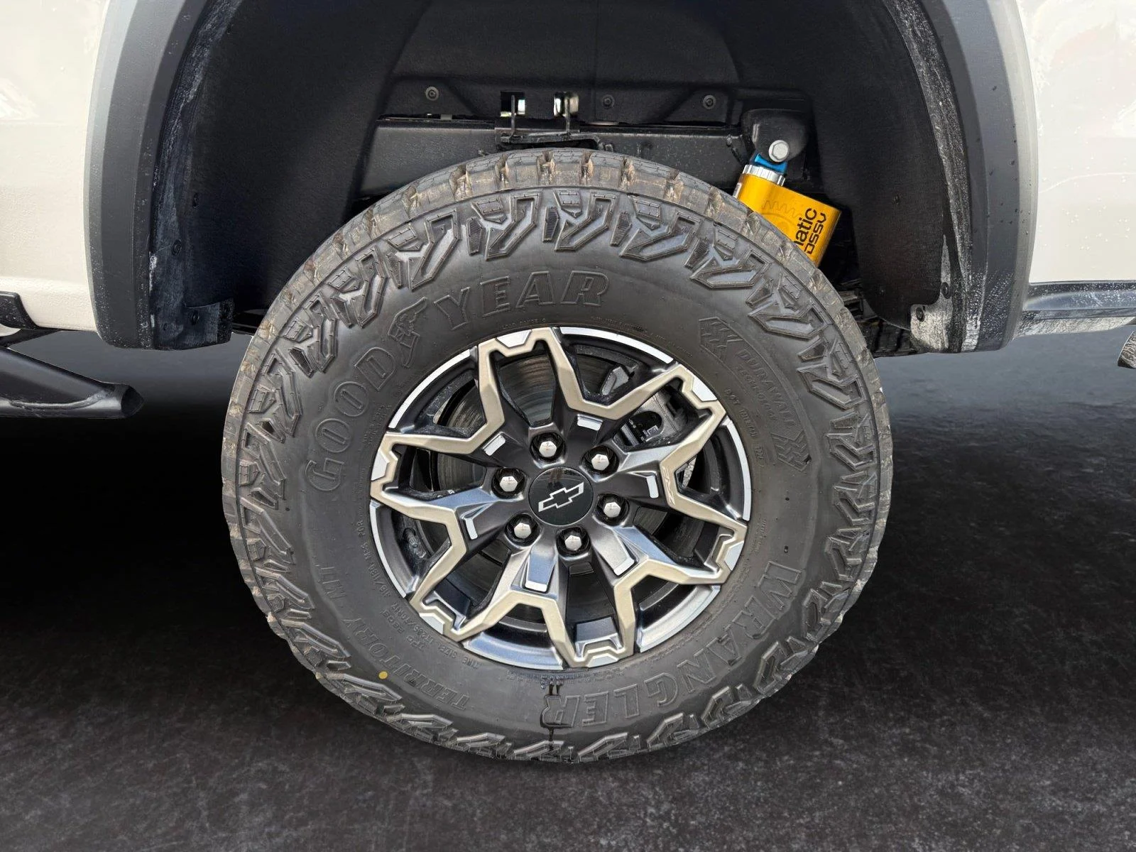 New 2026 White Sands Chevrolet ZR2 image 28