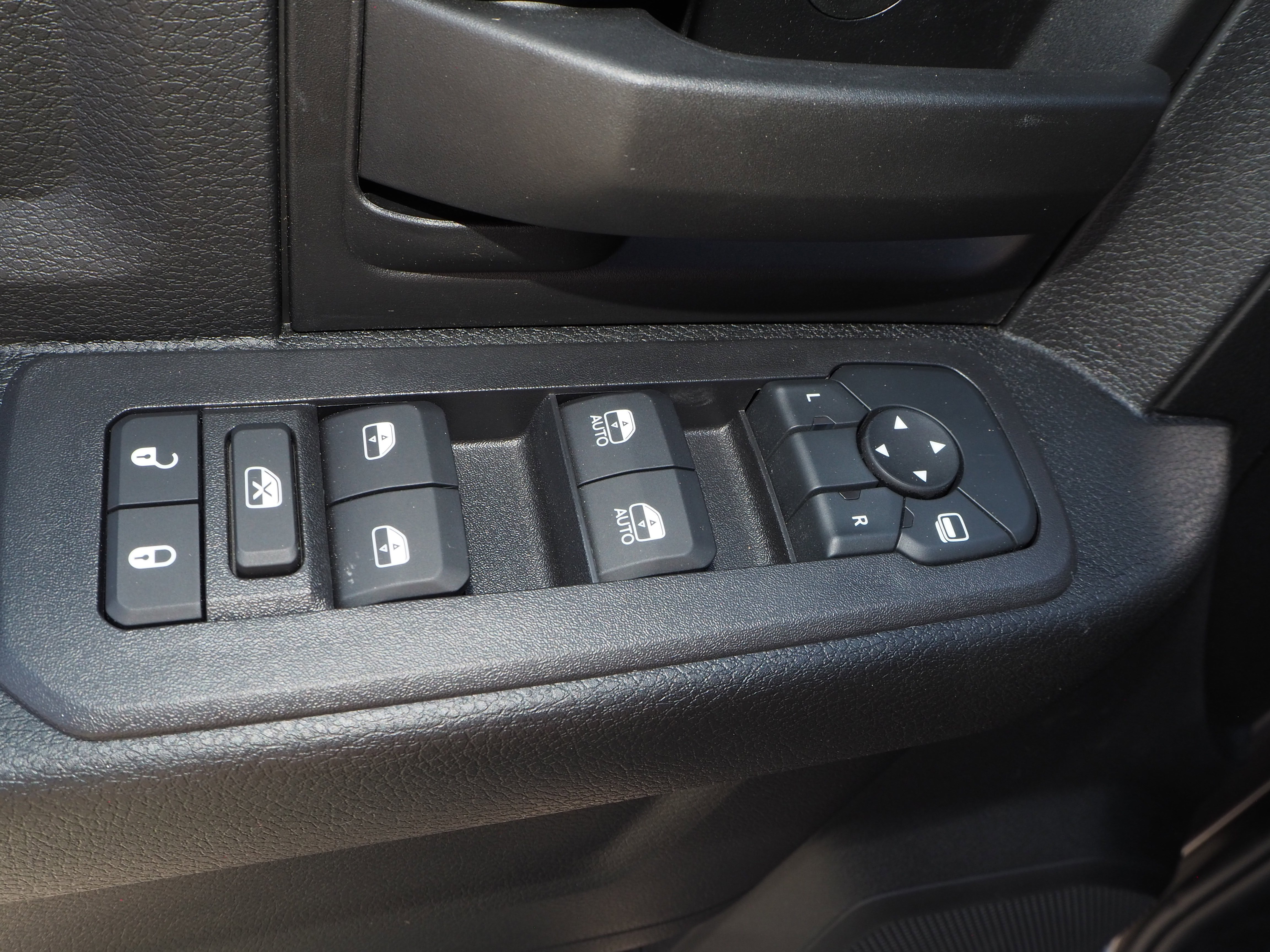2025 RAM 2500 Tradesman - Photo 23
