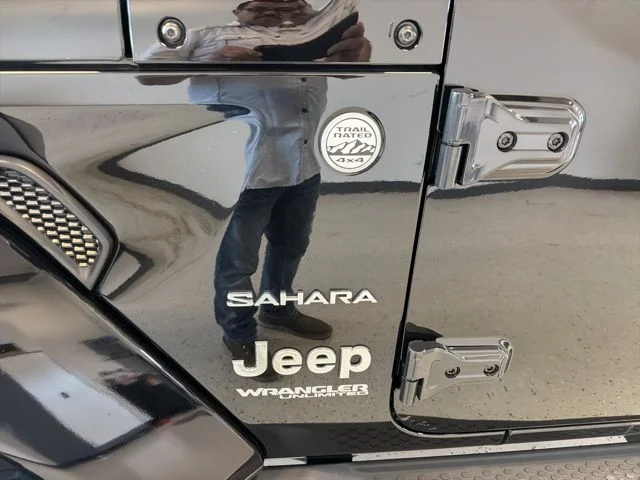 Used 2021 Black Jeep Unlimited Sahara image 11