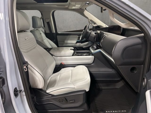 Used 2025 Gray Ford Platinum image 20