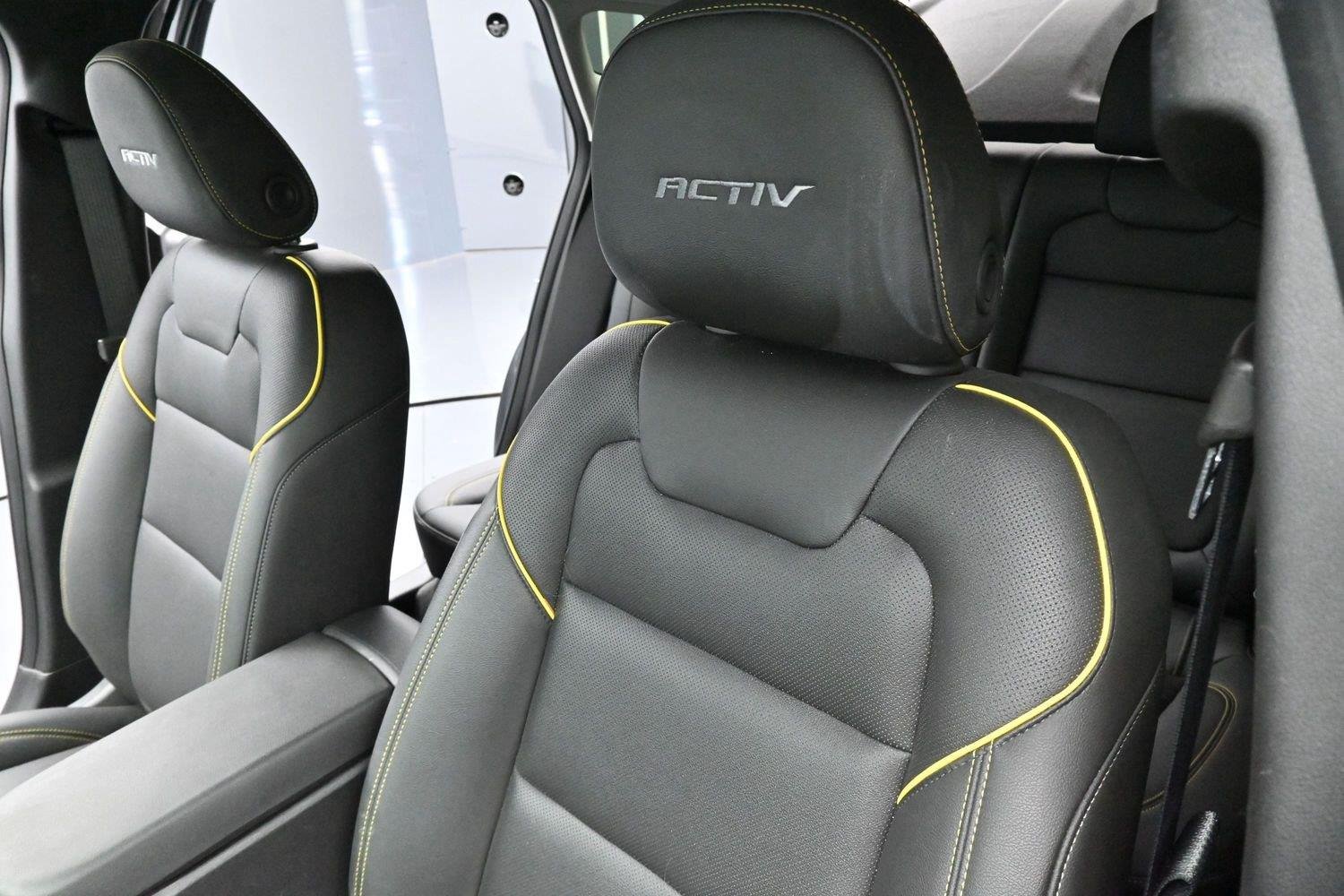 Used 2025 Mosaic Black Metallic Chevrolet ACTIV image 15