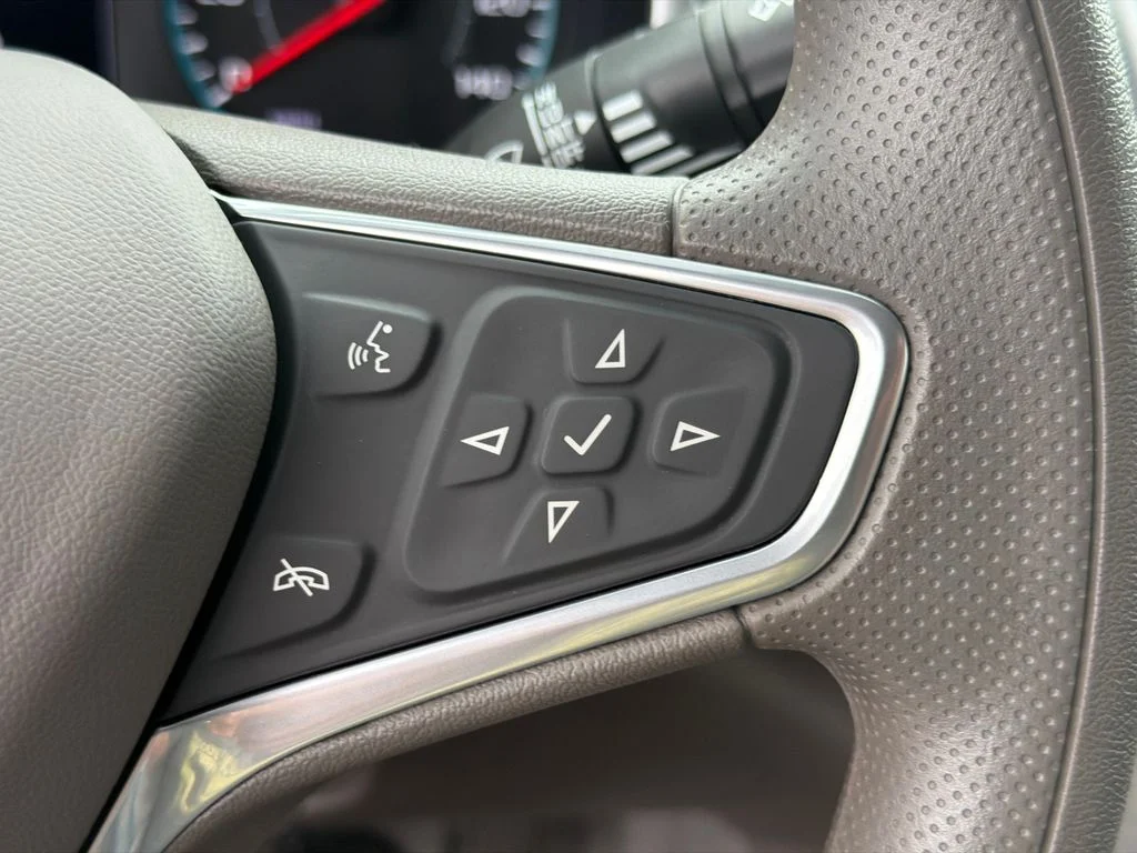 Used 2022 Gray Chevrolet LS image 25