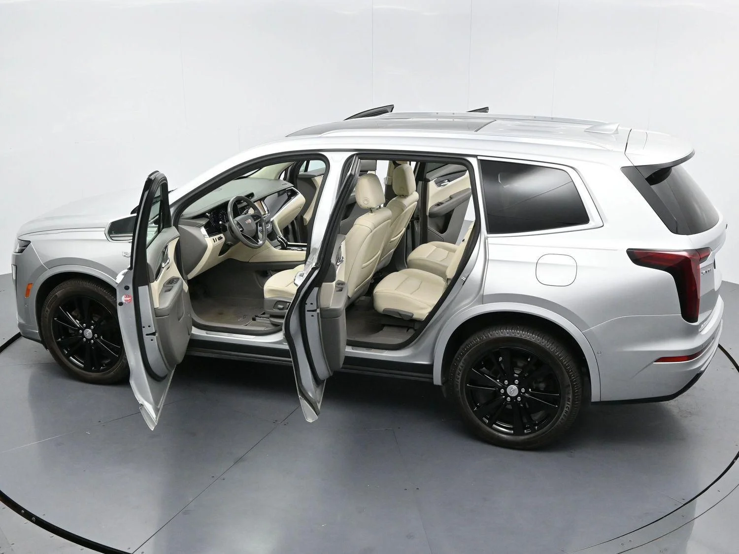 Used 2020 Radiant Silver Metallic Cadillac AWD Premium Luxury image 44