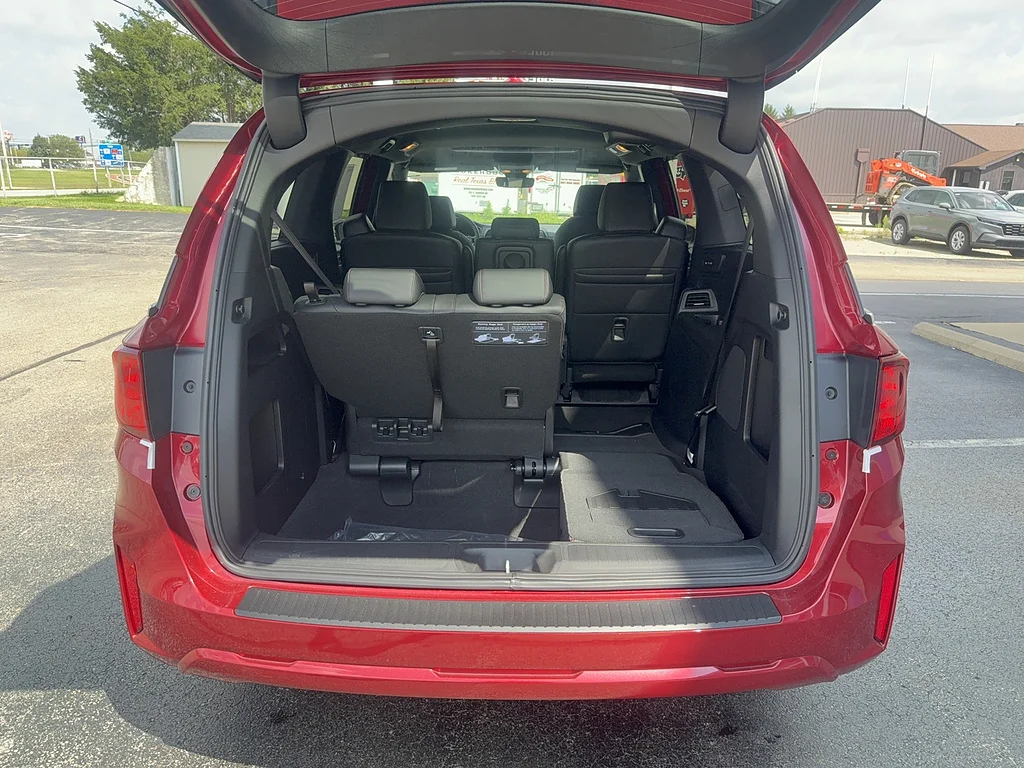 New 2026 Radiant Red Metallic II Honda Sport-L image 17