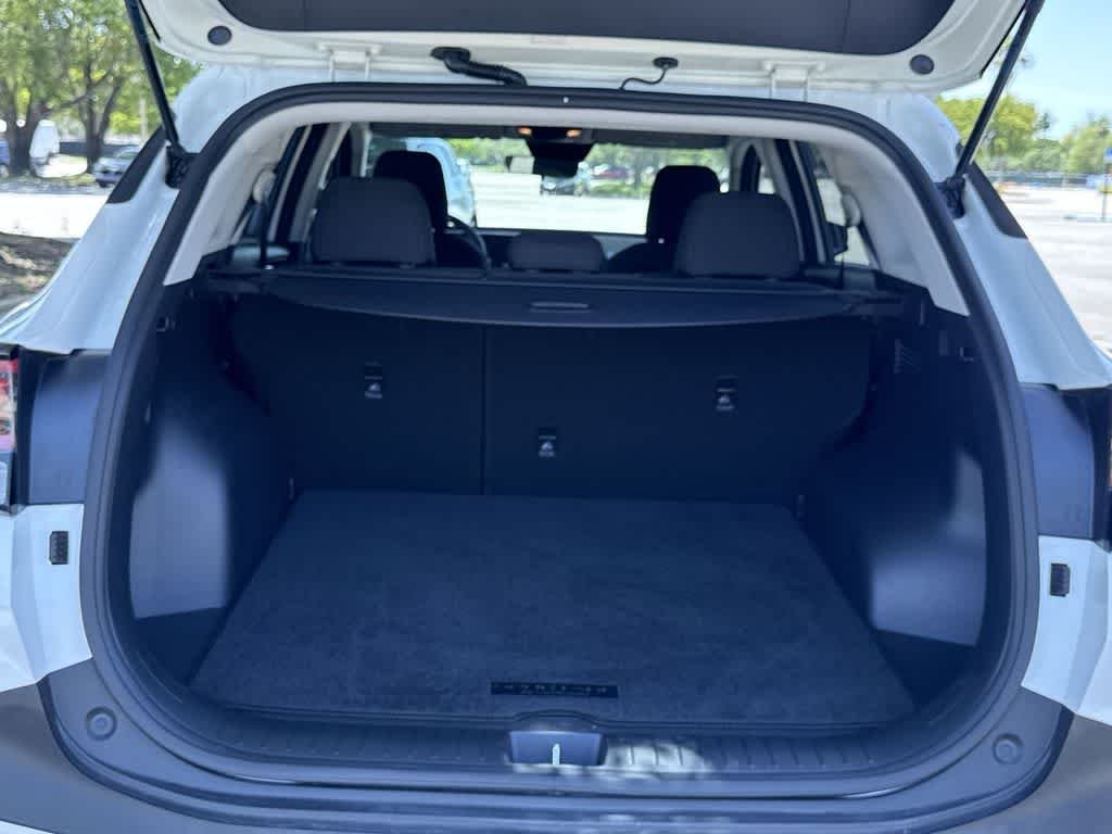Used 2024 Snow White Pearl Kia LX image 25