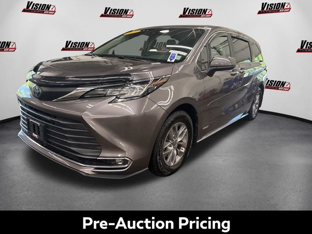 2021 Toyota Sienna XLE