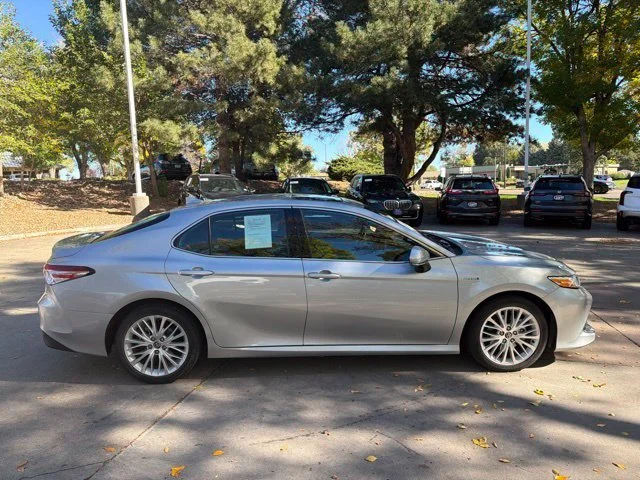 Used 2020 Blue Toyota Hybrid XLE image 7