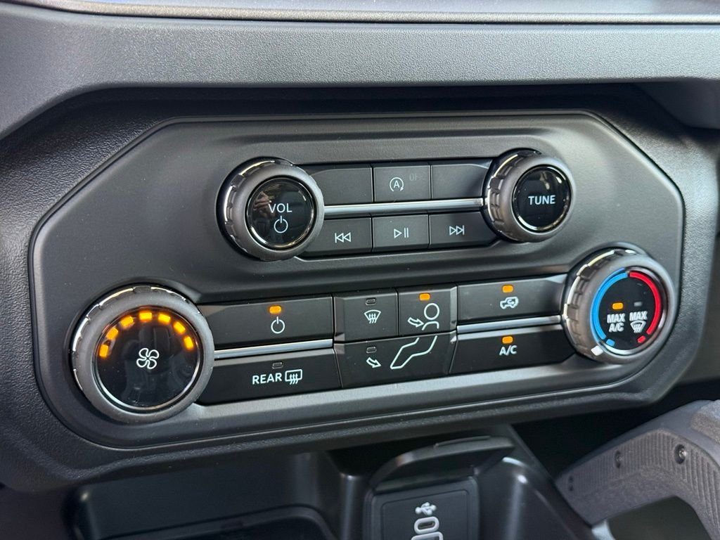 New 2026 Avalanche Gray Ford Badlands® image 13