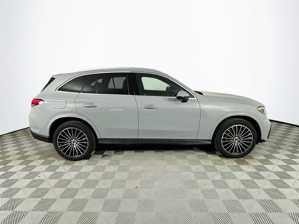 New 2027  Mercedes-Benz GLC 300 image 8