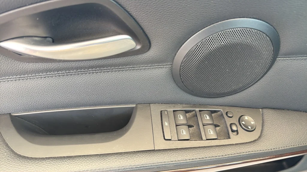 Used 2010 Space Gray BMW  image 22