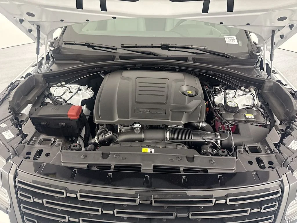 New 2026 Fuji White Land Rover Belgravia Edition image 30