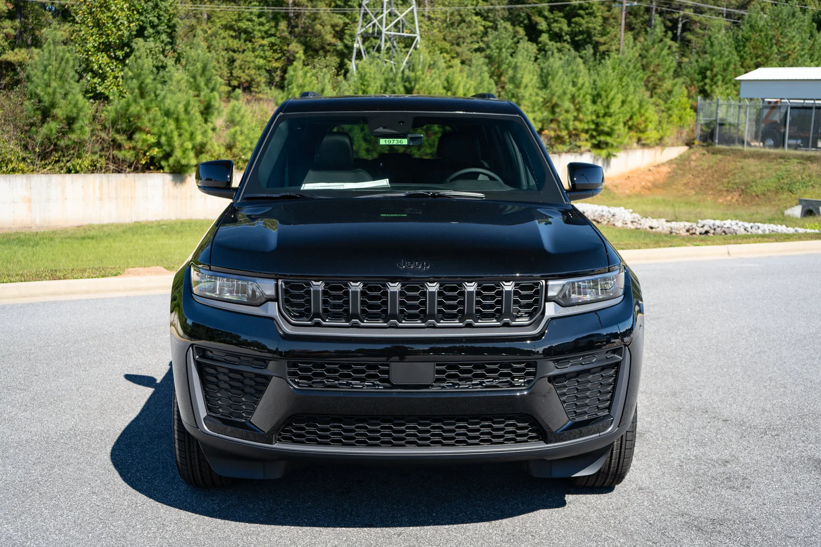 New 2027 High-Gloss Black Paint Jeep Altitude image 2
