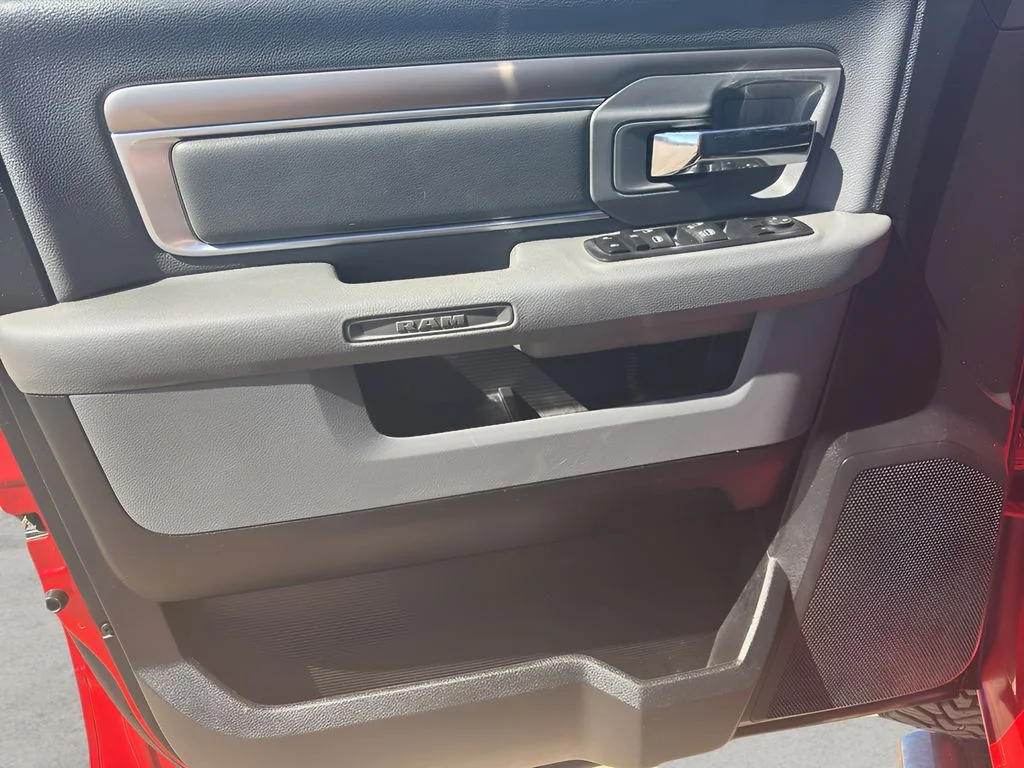 Used 2016 Flame Red Clearcoat Ram Big Horn image 15