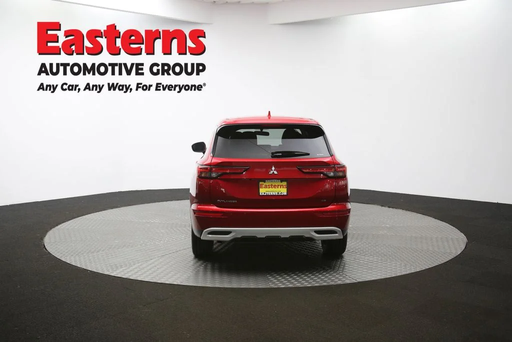 Used 2024 Red Mitsubishi SE image 35