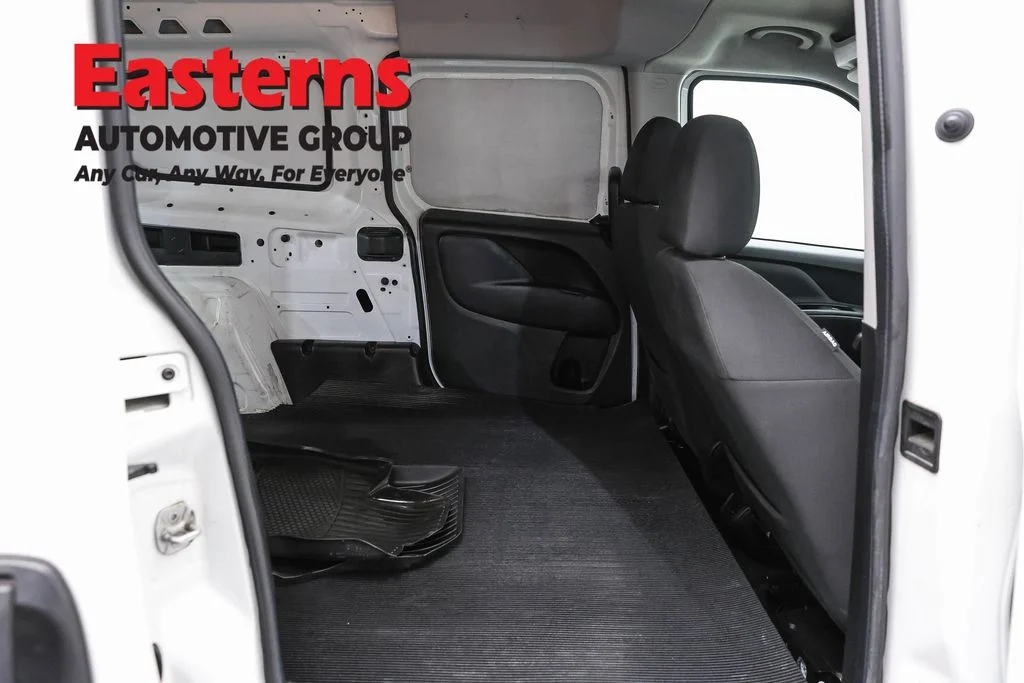 Used 2022 White Ram Base image 21