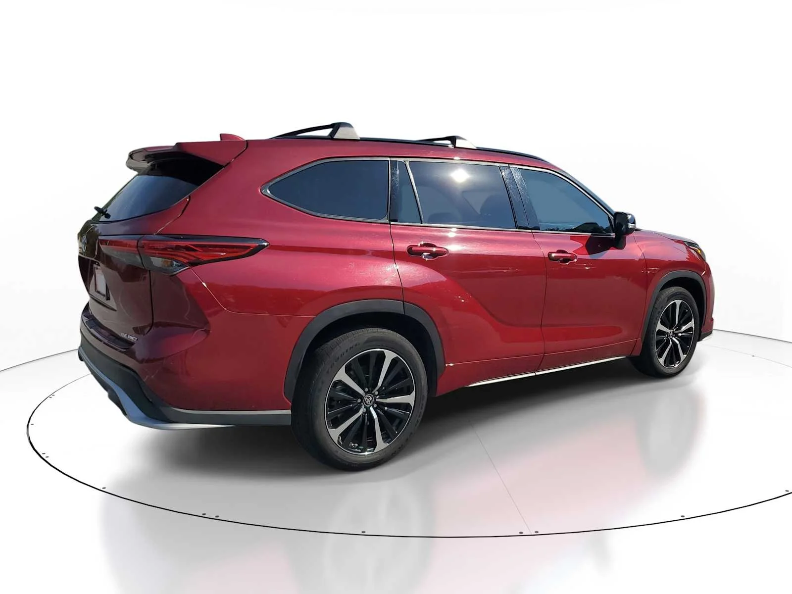 Used 2021 Ruby Flare Pearl Toyota XSE image 6