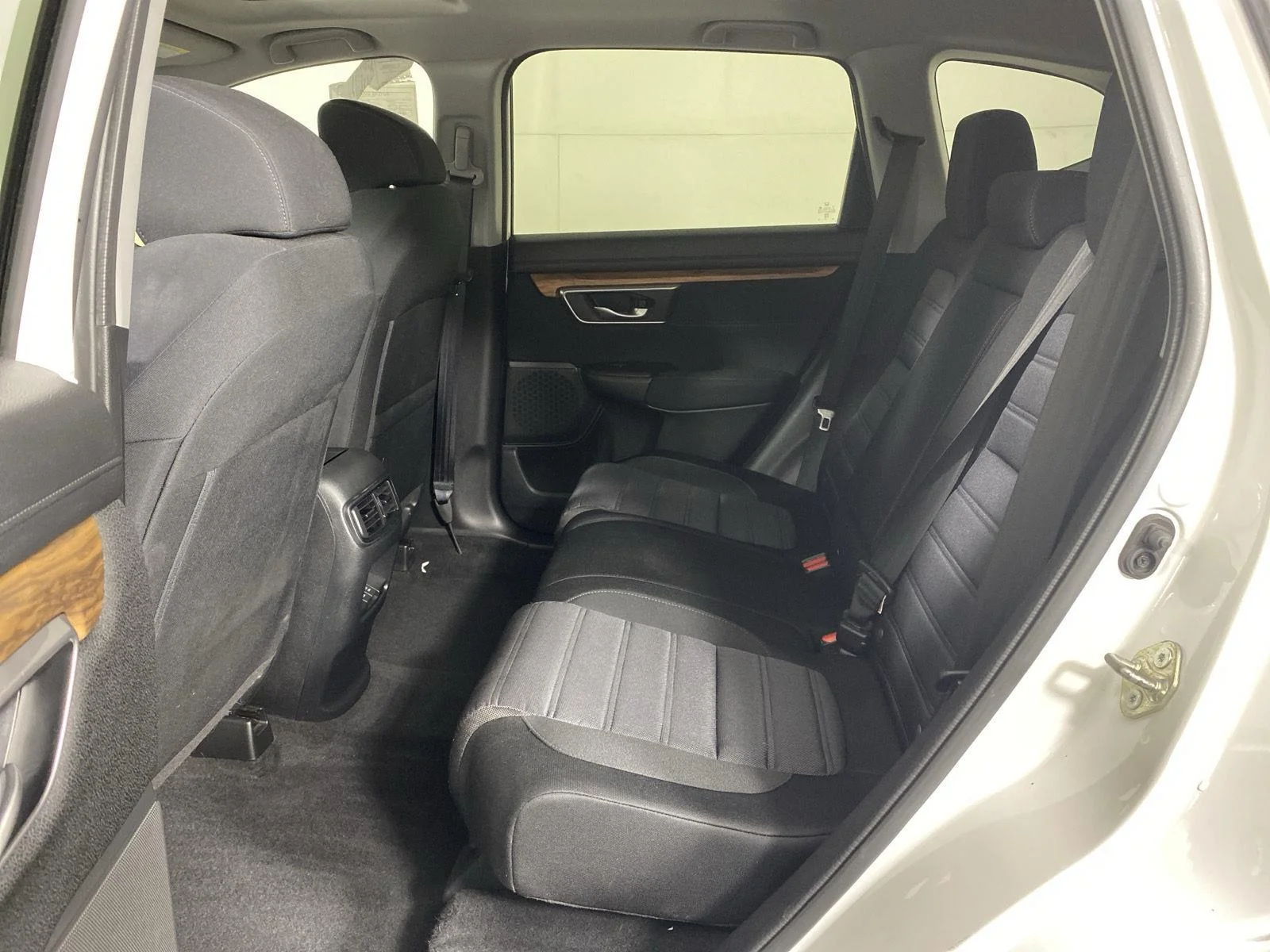 Used 2020 Platinum White Pearl Honda EX image 23