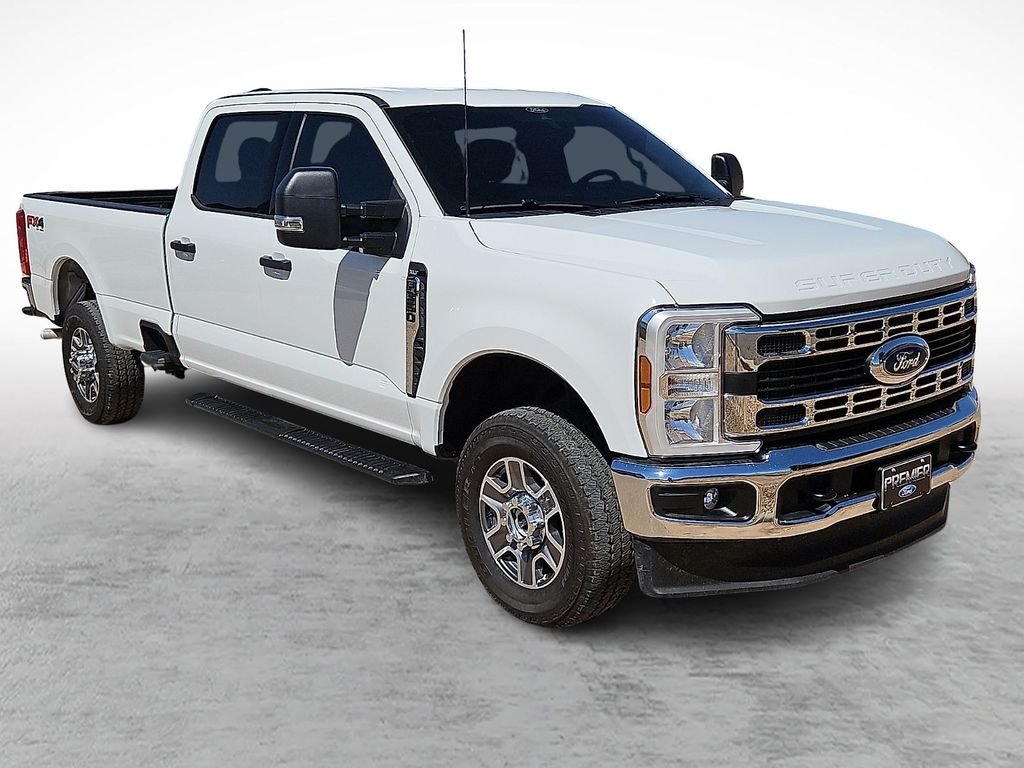 2025 Ford Super Duty F-350 XLT