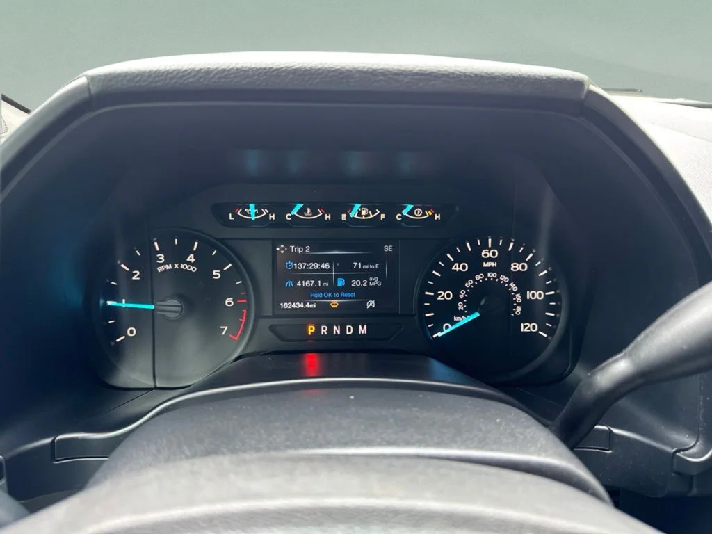 Used 2020 Blue Metallic Ford XL image 17