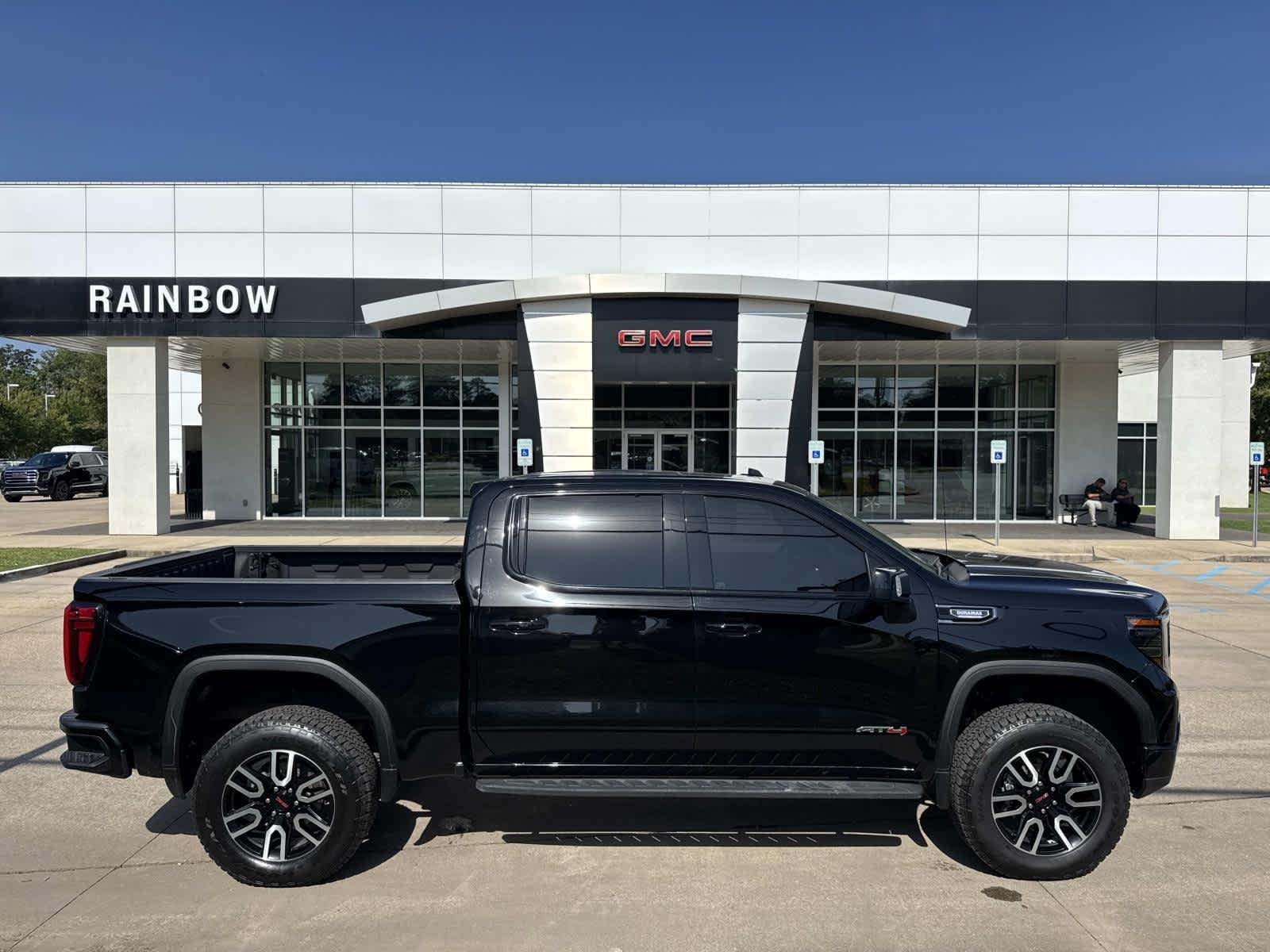 2024 GMC Sierra 1500 AT4