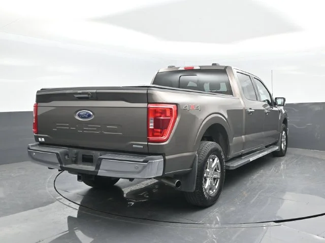 Certified Used 2022 Stone Gray Metallic Ford XLT image 49