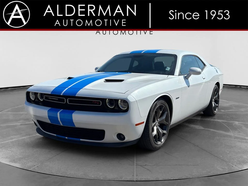Used 2015 White Dodge R/T image 1