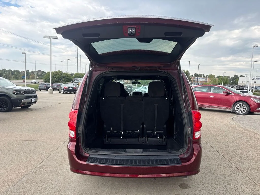 Used 2017 Red Dodge SE Plus image 33