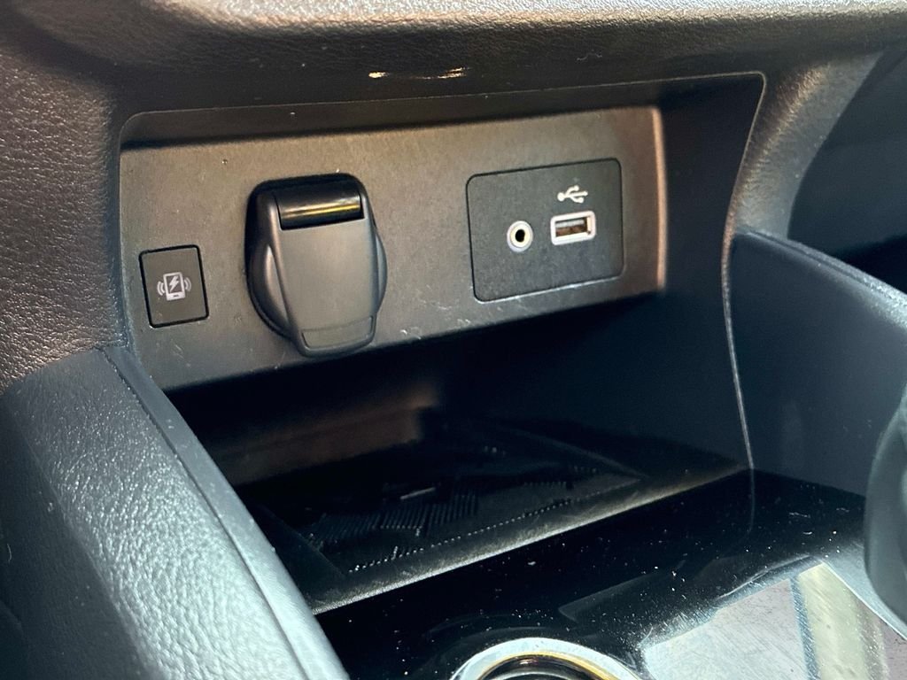 Used 2024 Blue Nissan 1.6 SV image 30