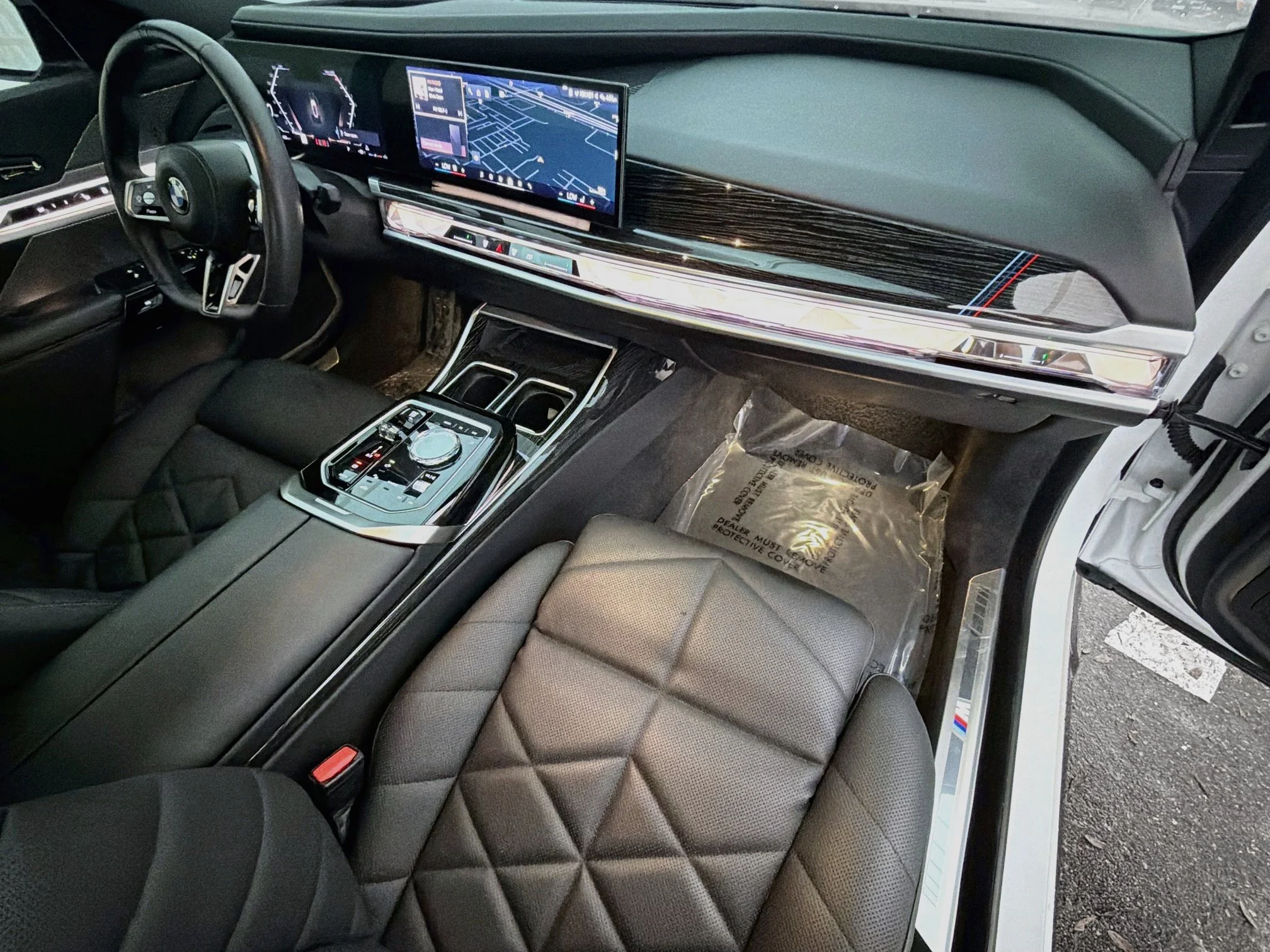 Used 2023 Mineral White Metallic BMW 740i image 14