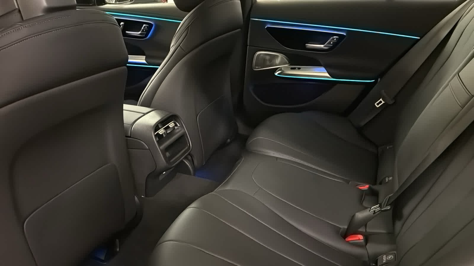 New 2026 Black Mercedes-Benz E 450 image 30