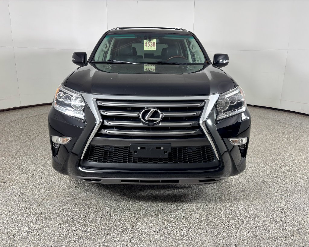 Used 2016 Black Lexus 460 Luxury image 3