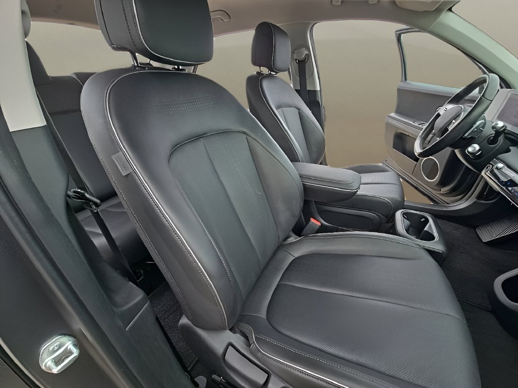 Certified Used 2023 Gray Hyundai SEL image 27