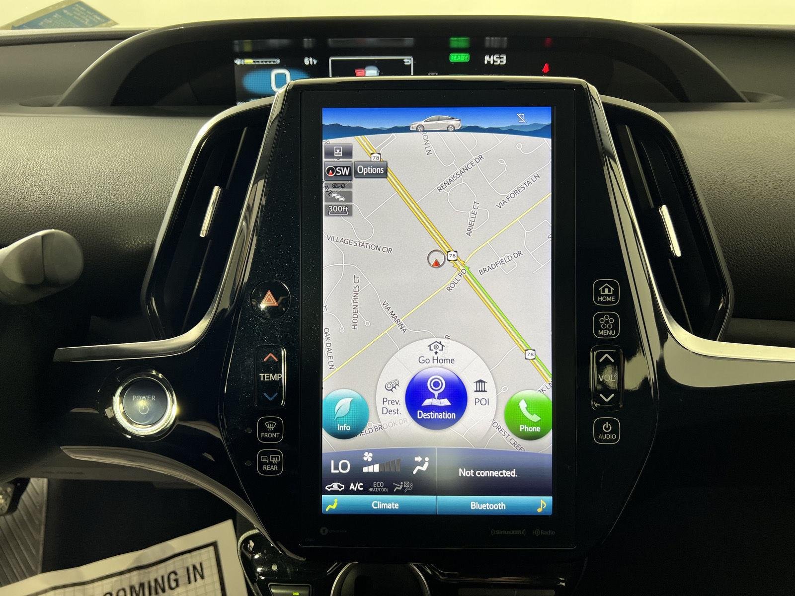 Used 2022 Wind Chill Pearl Toyota XLE image 19