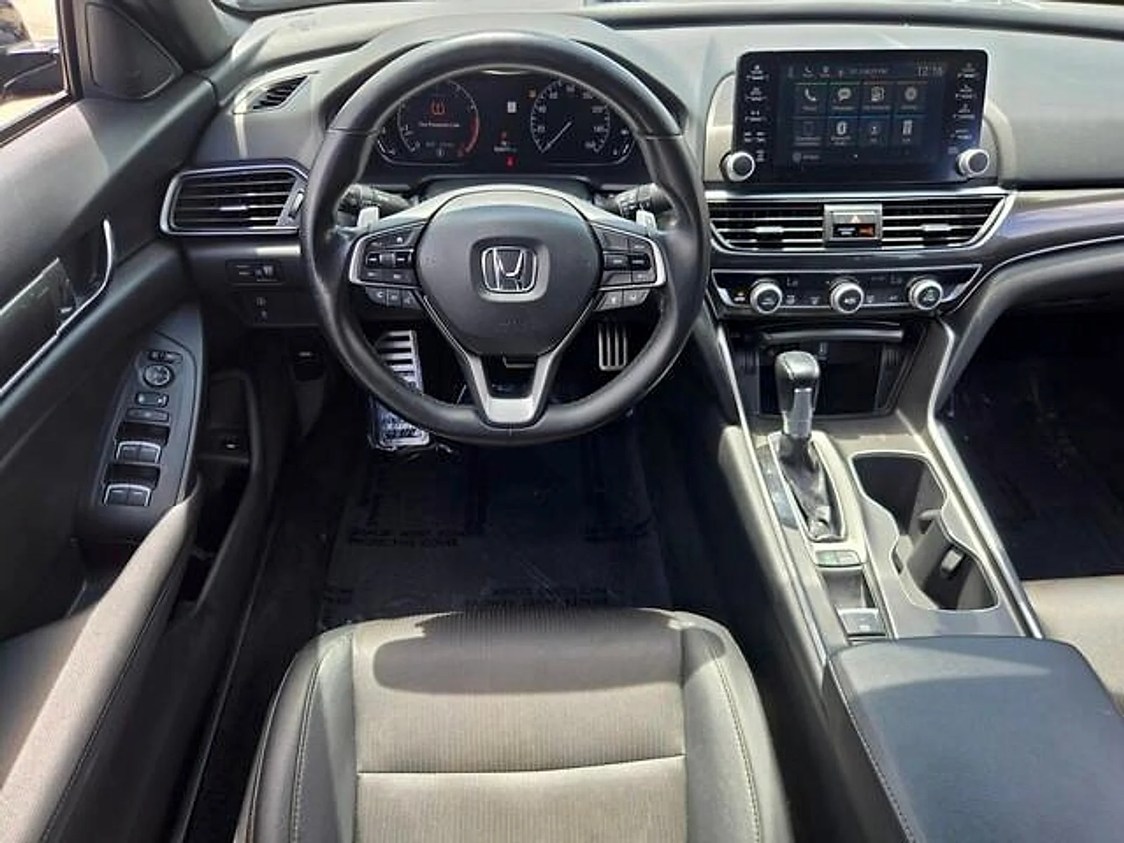 Used 2019  Honda Sport image 12