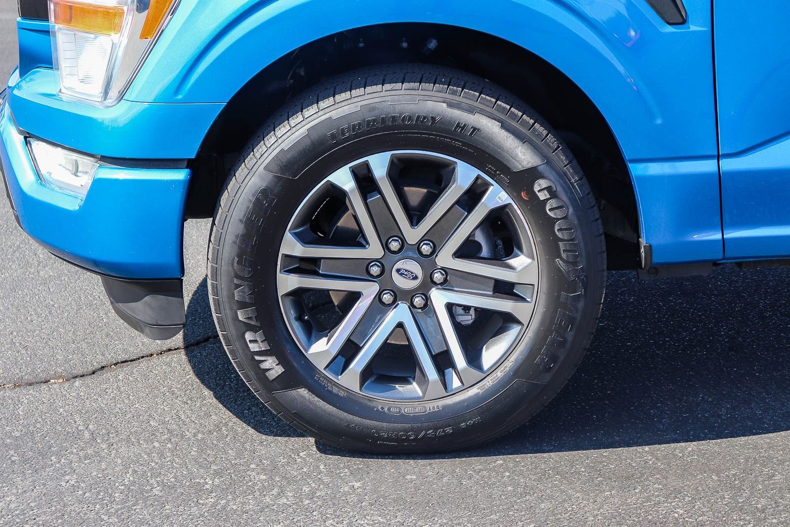 Certified Used 2021 Blue Metallic Ford XL image 9