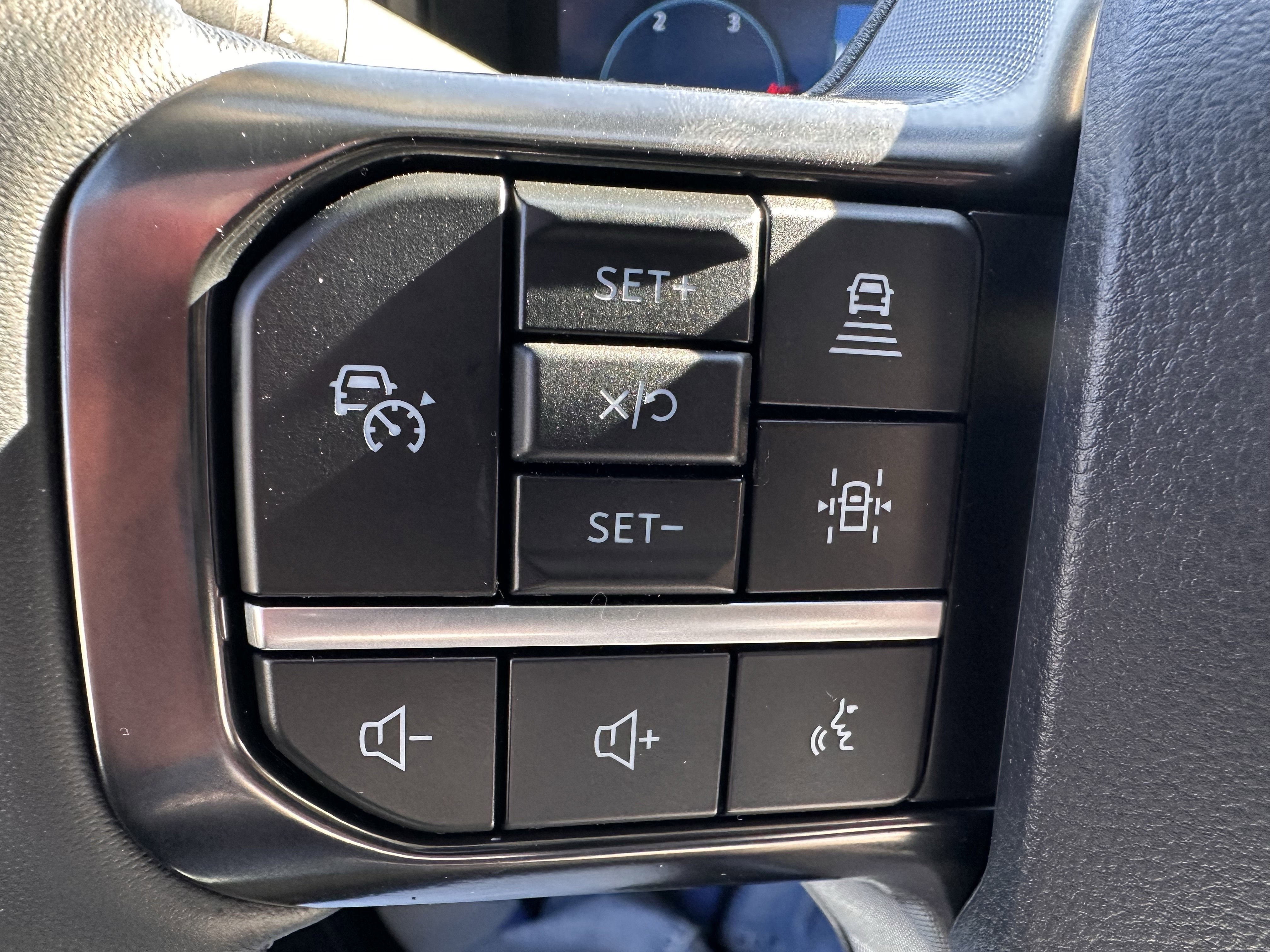 New 2026 Glacier Gray Metallic Tri-Coat Ford F-250® Platinum® image 24