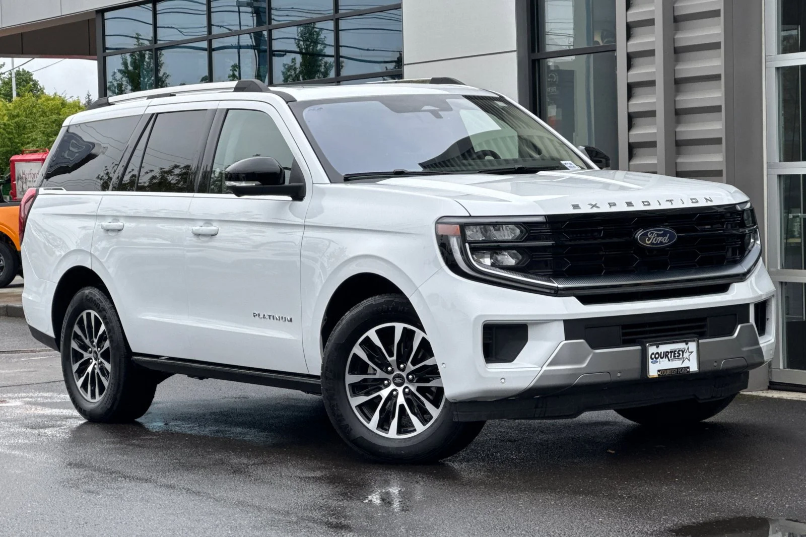 2025 Ford Expedition Platinum 4x4's photo