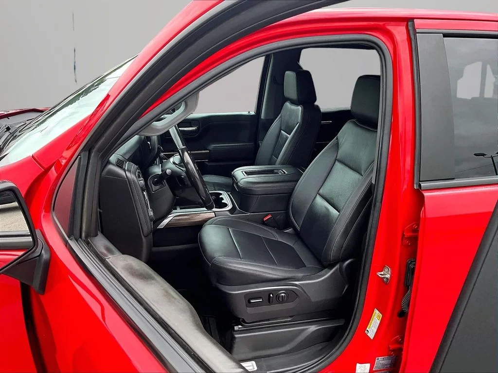 Used 2021 Red Chevrolet RST image 27