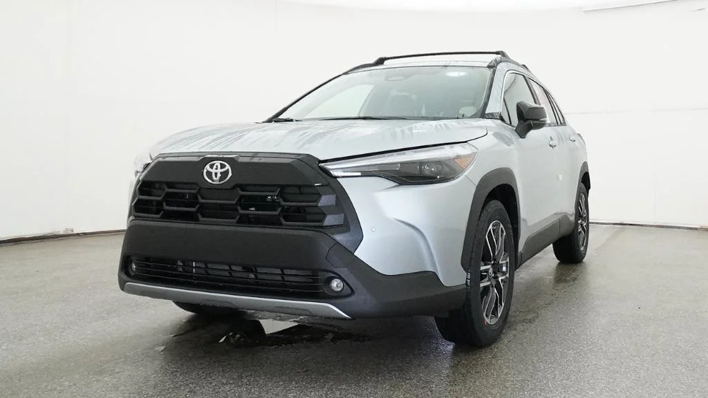 New 2026 Sonic Silver Toyota XLE image 43