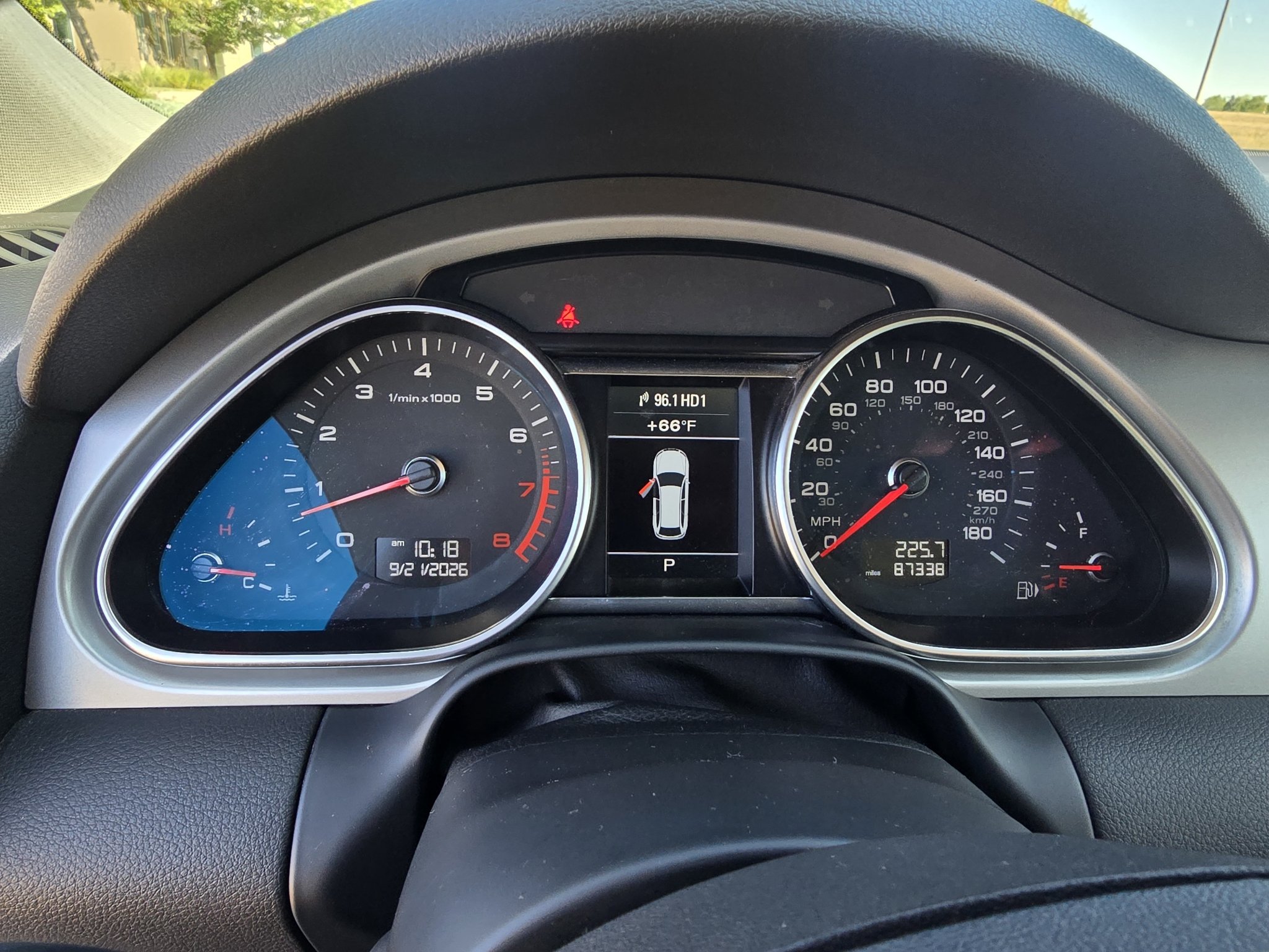 Used 2014 Graphite Gray Metallic Audi 3.0T Premium image 23